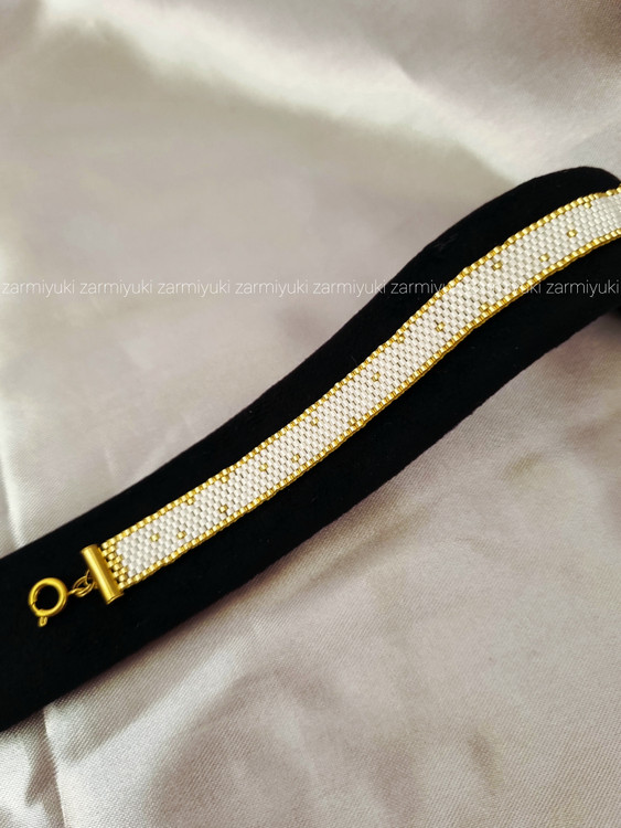 دستبندمیوکی با رنگ سفید ابریشمی